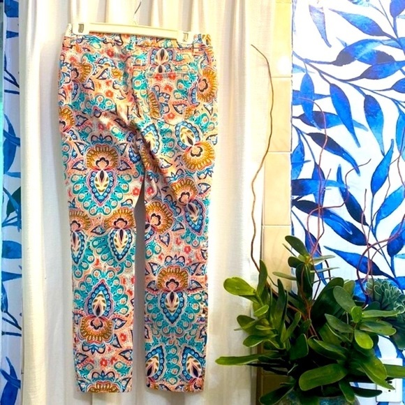 Women’s Chico’s So Slimming Medallion Girlfriend Ankle Jeans Size 0 - Picture 5 of 11